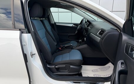 Volkswagen Jetta VI, 2013 год, 947 000 рублей, 13 фотография