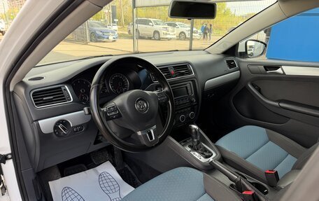 Volkswagen Jetta VI, 2013 год, 947 000 рублей, 11 фотография