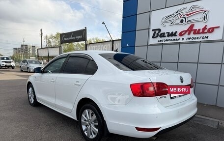 Volkswagen Jetta VI, 2013 год, 947 000 рублей, 4 фотография