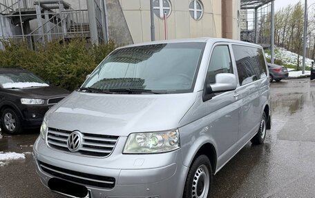 Volkswagen Multivan T5, 2008 год, 1 640 000 рублей, 1 фотография