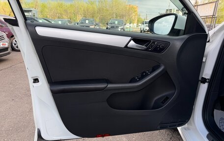 Volkswagen Jetta VI, 2013 год, 947 000 рублей, 16 фотография