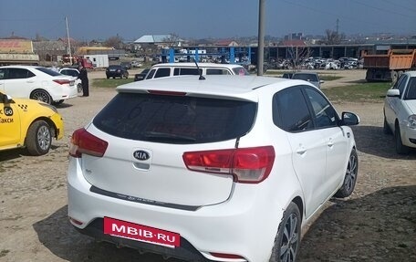 KIA Rio III рестайлинг, 2015 год, 600 000 рублей, 4 фотография