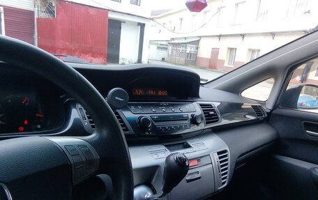 Honda FR-V, 2006 год, 630 000 рублей, 10 фотография