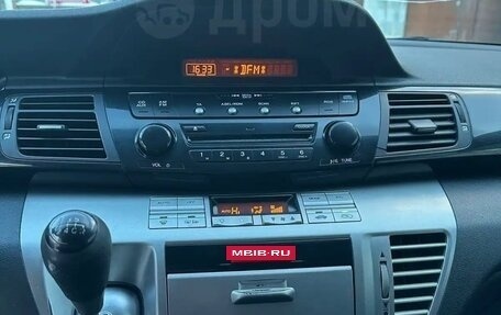 Honda FR-V, 2006 год, 630 000 рублей, 15 фотография