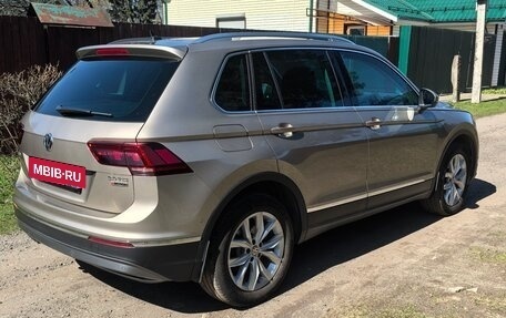 Volkswagen Tiguan II, 2017 год, 2 720 000 рублей, 3 фотография