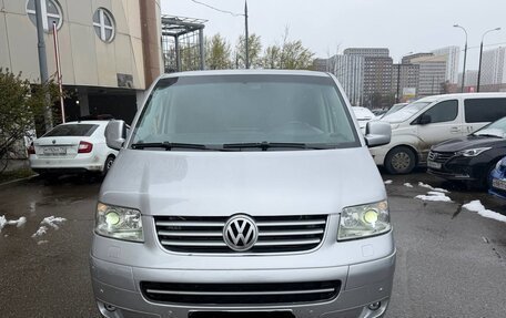 Volkswagen Multivan T5, 2008 год, 1 640 000 рублей, 2 фотография