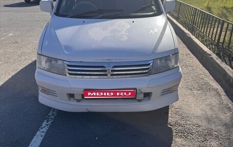 Mitsubishi Chariot III, 2000 год, 399 000 рублей, 1 фотография