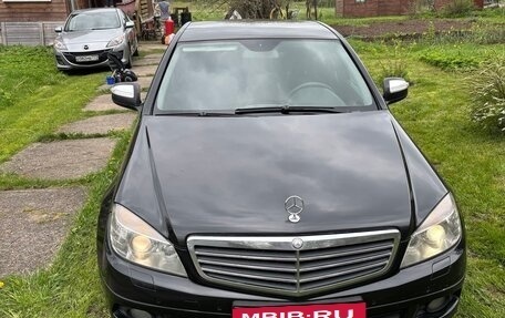 Mercedes-Benz C-Класс, 2008 год, 1 200 000 рублей, 1 фотография