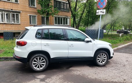 Volkswagen Tiguan I, 2015 год, 1 710 000 рублей, 2 фотография