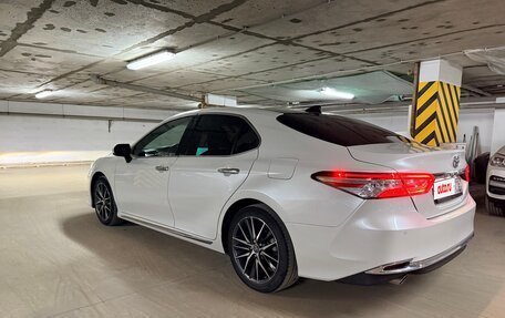 Toyota Camry, 2023 год, 3 840 000 рублей, 8 фотография