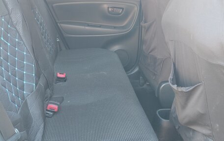 Toyota Vitz, 2017 год, 935 000 рублей, 6 фотография