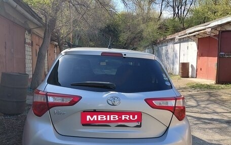 Toyota Vitz, 2017 год, 935 000 рублей, 4 фотография
