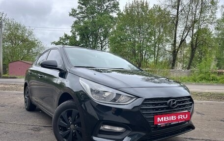 Hyundai Solaris II рестайлинг, 2017 год, 1 270 000 рублей, 2 фотография