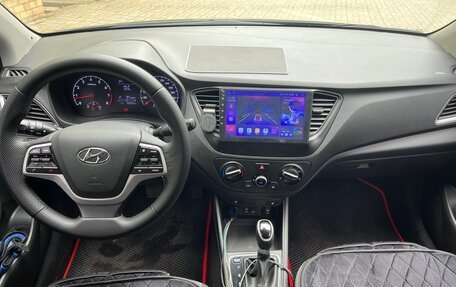 Hyundai Solaris II рестайлинг, 2017 год, 1 270 000 рублей, 19 фотография