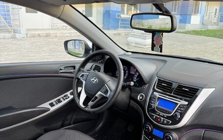 Hyundai Solaris II рестайлинг, 2012 год, 600 000 рублей, 17 фотография