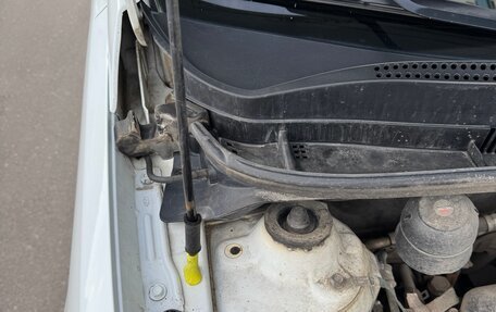 Hyundai Solaris II рестайлинг, 2012 год, 600 000 рублей, 21 фотография