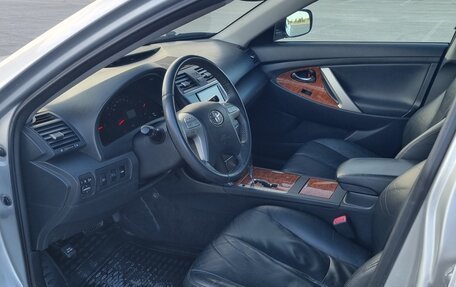 Toyota Camry, 2008 год, 1 100 000 рублей, 16 фотография