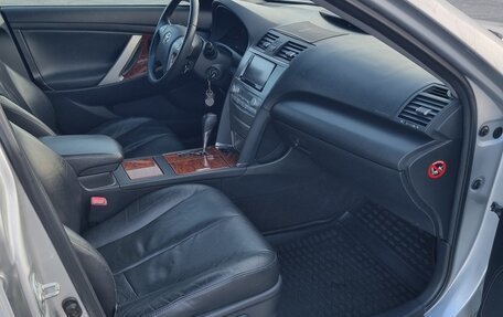 Toyota Camry, 2008 год, 1 100 000 рублей, 15 фотография