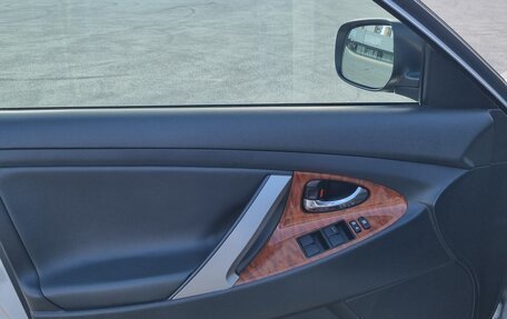 Toyota Camry, 2008 год, 1 100 000 рублей, 24 фотография