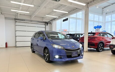 Toyota Wish II, 2013 год, 1 699 900 рублей, 8 фотография