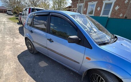 Ford Fiesta, 2003 год, 320 000 рублей, 1 фотография
