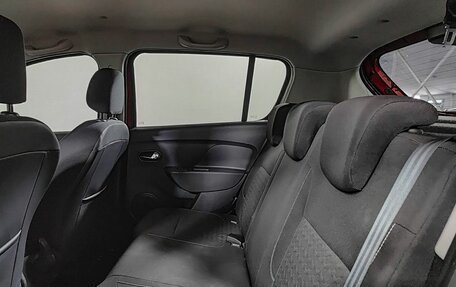 Renault Sandero II рестайлинг, 2014 год, 750 000 рублей, 15 фотография