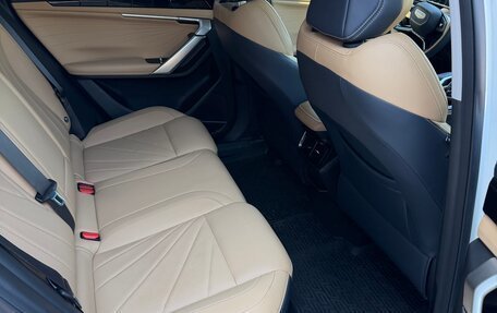 Geely Atlas, 2023 год, 2 400 000 рублей, 7 фотография