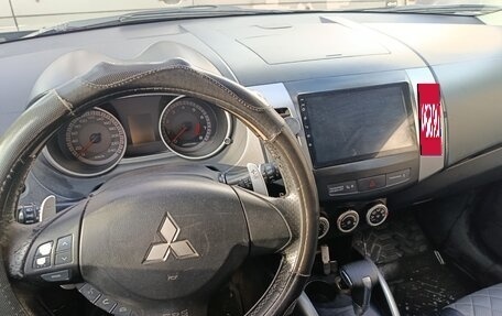 Mitsubishi Outlander III рестайлинг 3, 2007 год, 990 000 рублей, 7 фотография