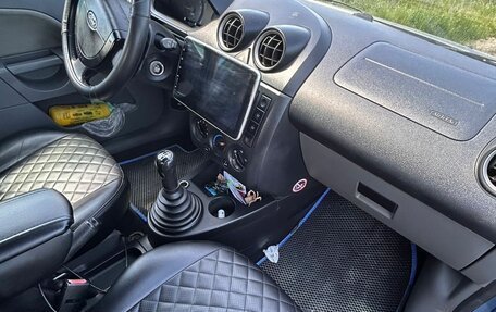 Ford Fiesta, 2003 год, 320 000 рублей, 9 фотография