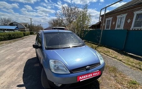 Ford Fiesta, 2003 год, 320 000 рублей, 2 фотография