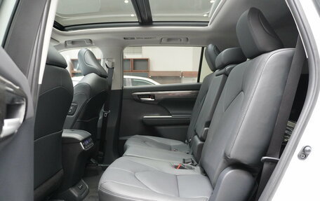Toyota Highlander, 2026 год, 5 650 000 рублей, 13 фотография
