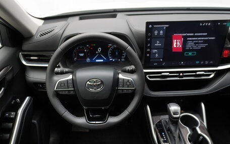 Toyota Highlander, 2026 год, 5 650 000 рублей, 25 фотография