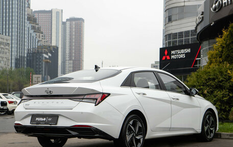 Hyundai Elantra, 2023 год, 2 339 000 рублей, 4 фотография