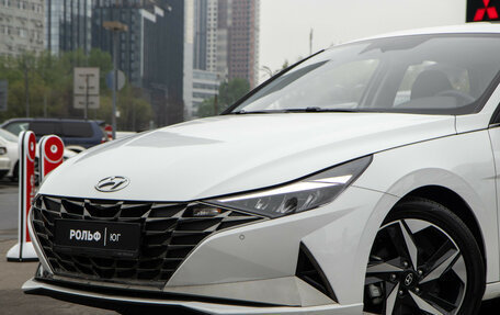 Hyundai Elantra, 2023 год, 2 339 000 рублей, 18 фотография