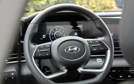 Hyundai Elantra, 2023 год, 2 339 000 рублей, 12 фотография