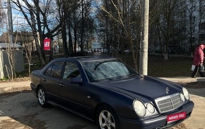 Mercedes-Benz E-Класс, 1996 год, 350 000 рублей, 1 фотография