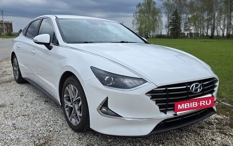 Hyundai Sonata VIII, 2021 год, 2 380 000 рублей, 2 фотография