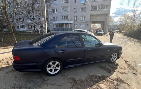 Mercedes-Benz E-Класс, 1996 год, 350 000 рублей, 3 фотография
