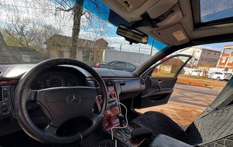 Mercedes-Benz E-Класс, 1996 год, 350 000 рублей, 7 фотография