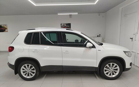 Volkswagen Tiguan I, 2016 год, 1 937 000 рублей, 5 фотография