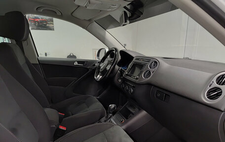 Volkswagen Tiguan I, 2016 год, 1 937 000 рублей, 13 фотография