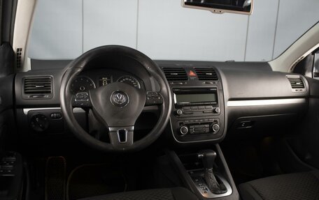 Volkswagen Jetta VI, 2010 год, 495 000 рублей, 5 фотография