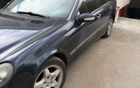 Mercedes-Benz C-Класс, 2001 год, 340 000 рублей, 4 фотография