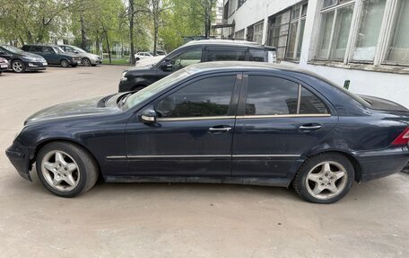 Mercedes-Benz C-Класс, 2001 год, 340 000 рублей, 3 фотография