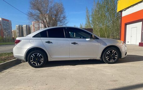 Chevrolet Cruze II, 2012 год, 820 000 рублей, 9 фотография