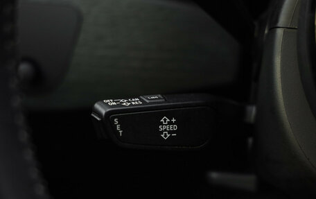 Audi A4, 2018 год, 2 749 000 рублей, 13 фотография