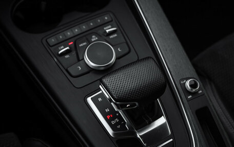 Audi A4, 2018 год, 2 749 000 рублей, 18 фотография