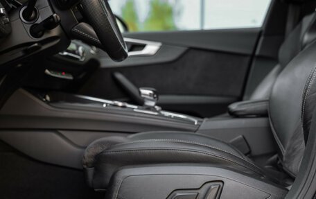 Audi A4, 2018 год, 2 749 000 рублей, 22 фотография