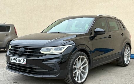 Volkswagen Tiguan II, 2021 год, 2 890 000 рублей, 1 фотография