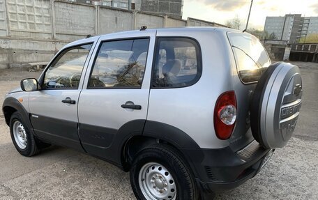 Chevrolet Niva I рестайлинг, 2009 год, 520 000 рублей, 2 фотография